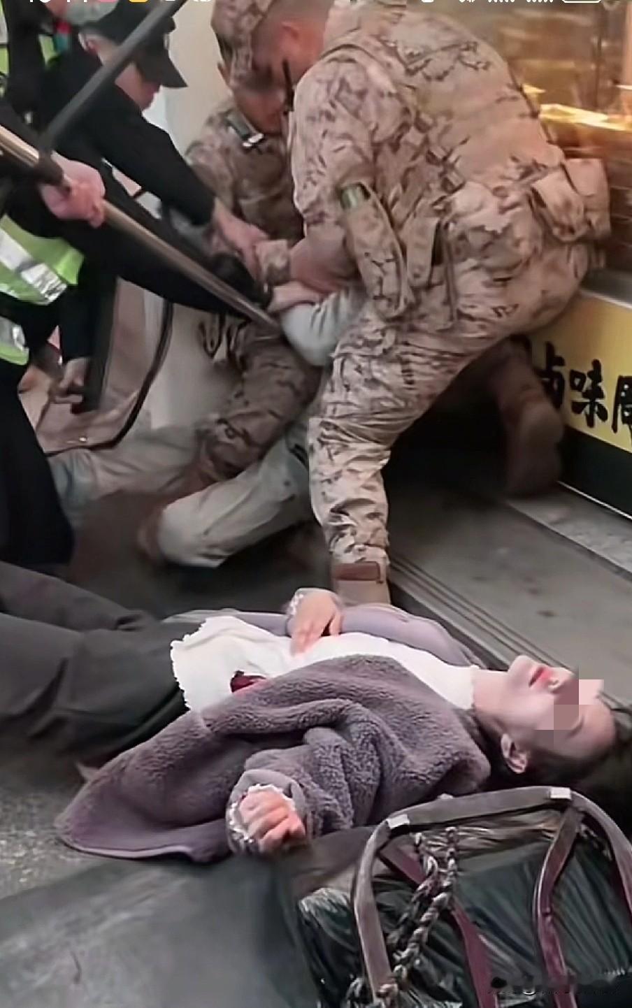 昨天的事，受伤女子被证实送医后经抢救无效死亡！现在人的戾气这么重，出门在外，