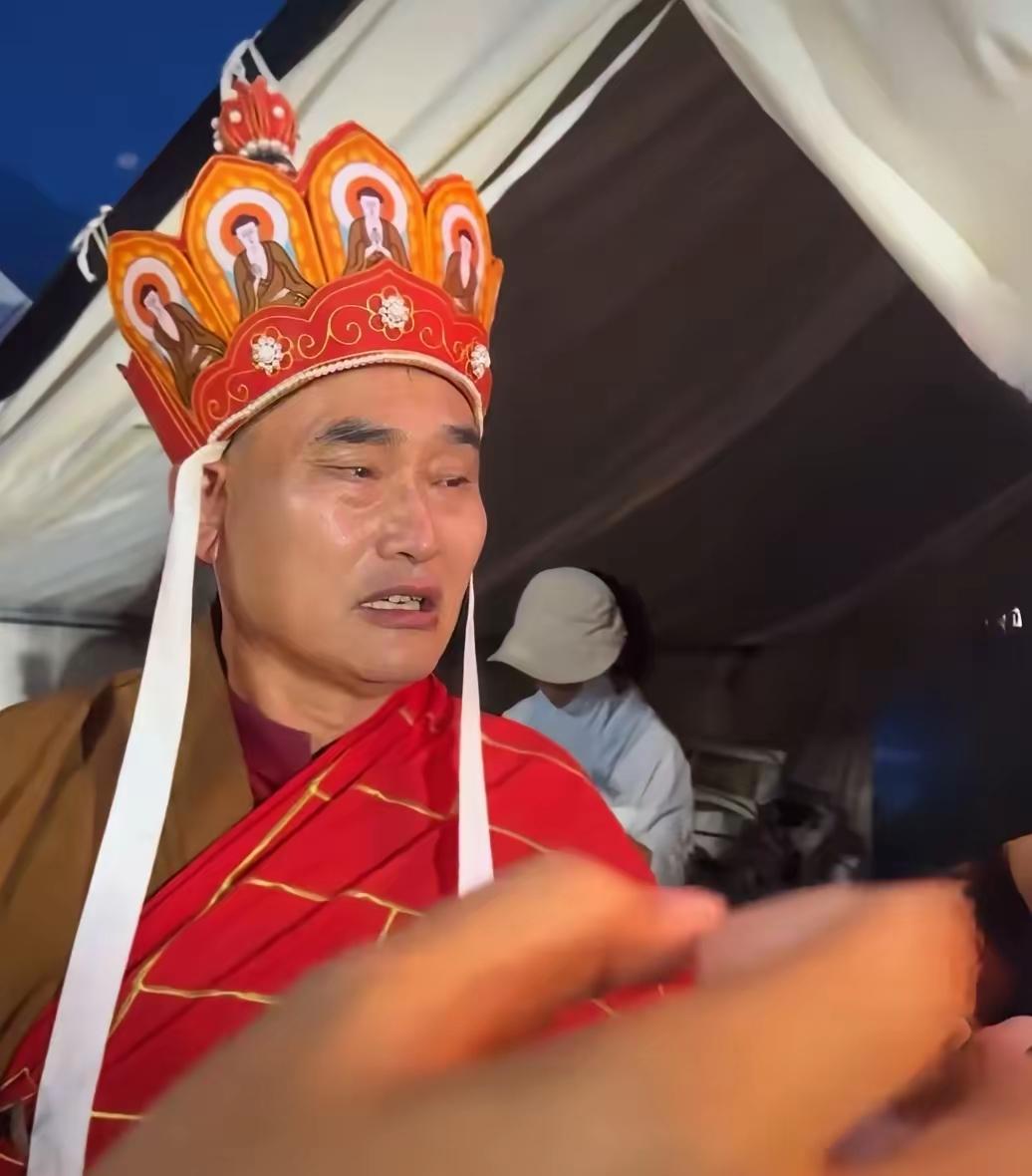 就朱之文这扮相，走到女儿国，估计国王是看不上，