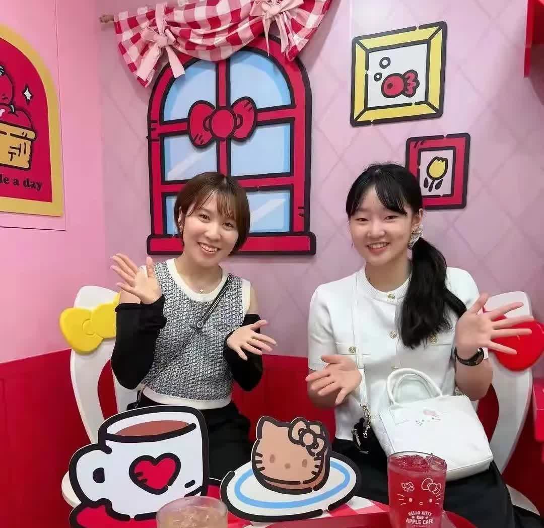 日本女乒在韩国集体破防了！张本美和一下飞机就黑脸：“这破地方真不该来！”队友打圆