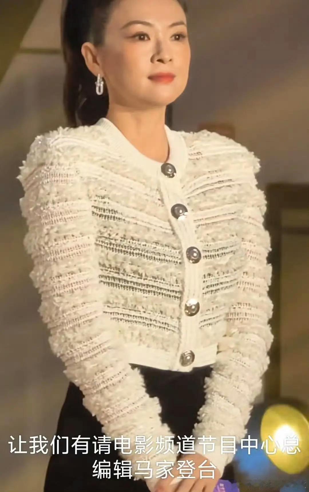 章子怡怎么也肿了，猛眼一看还以为是霍思燕​​​