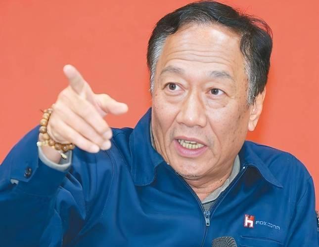 富士康帝国崩塌：从灯火通明到破气球，郭台铭的代工神话为何破灭？