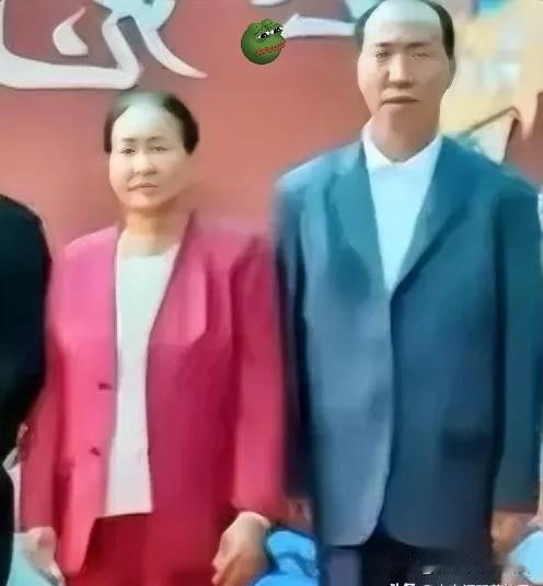 明学昌案里最耐人寻味的，不是11人死刑、5人死缓的重判，而是他老婆李晓芳的“全身