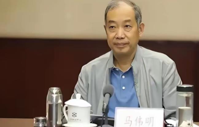 马伟明猜中了，百亿核航母变成烂尾工程，军方给出最后的期限，中国教授竟然预言了美国