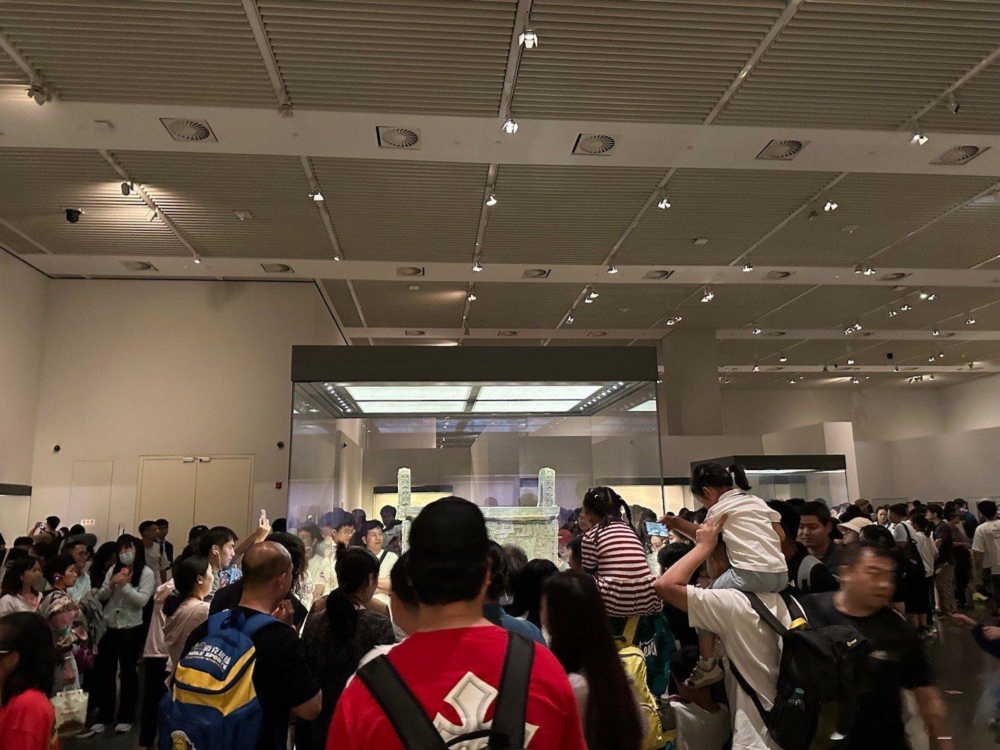 不是还没放暑假么？​​​