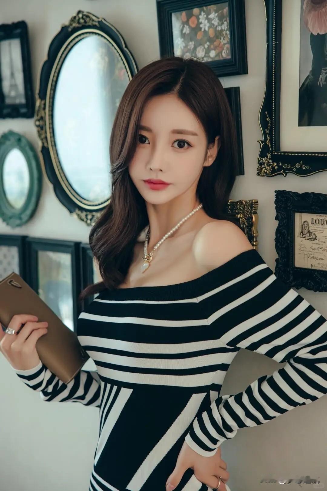 孙允珠孙允珠极品美图好身材性感女神街拍美女好身材模特的神仙身材模特高