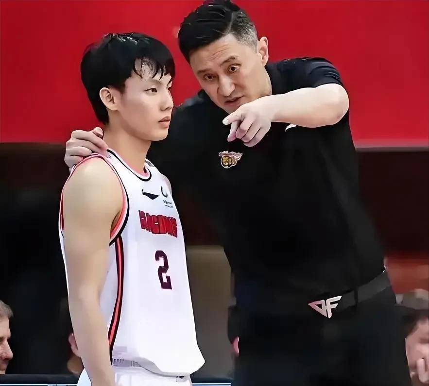 徐杰致人怀孕被前女友举报私生活糜烂还参与堵球欠几百万小伙子在球场上看着挺老实