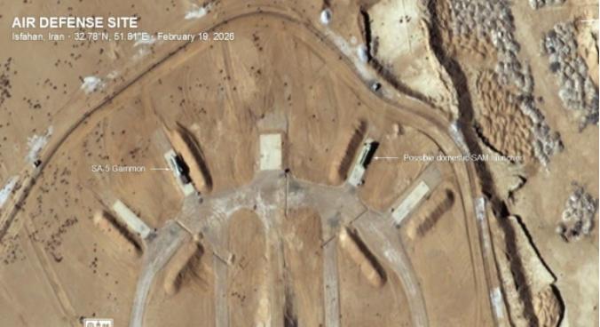 这还没有开打呢，伊朗底牌就被掀开了，卫星照片发现了，伊朗在德黑兰附近的S-300