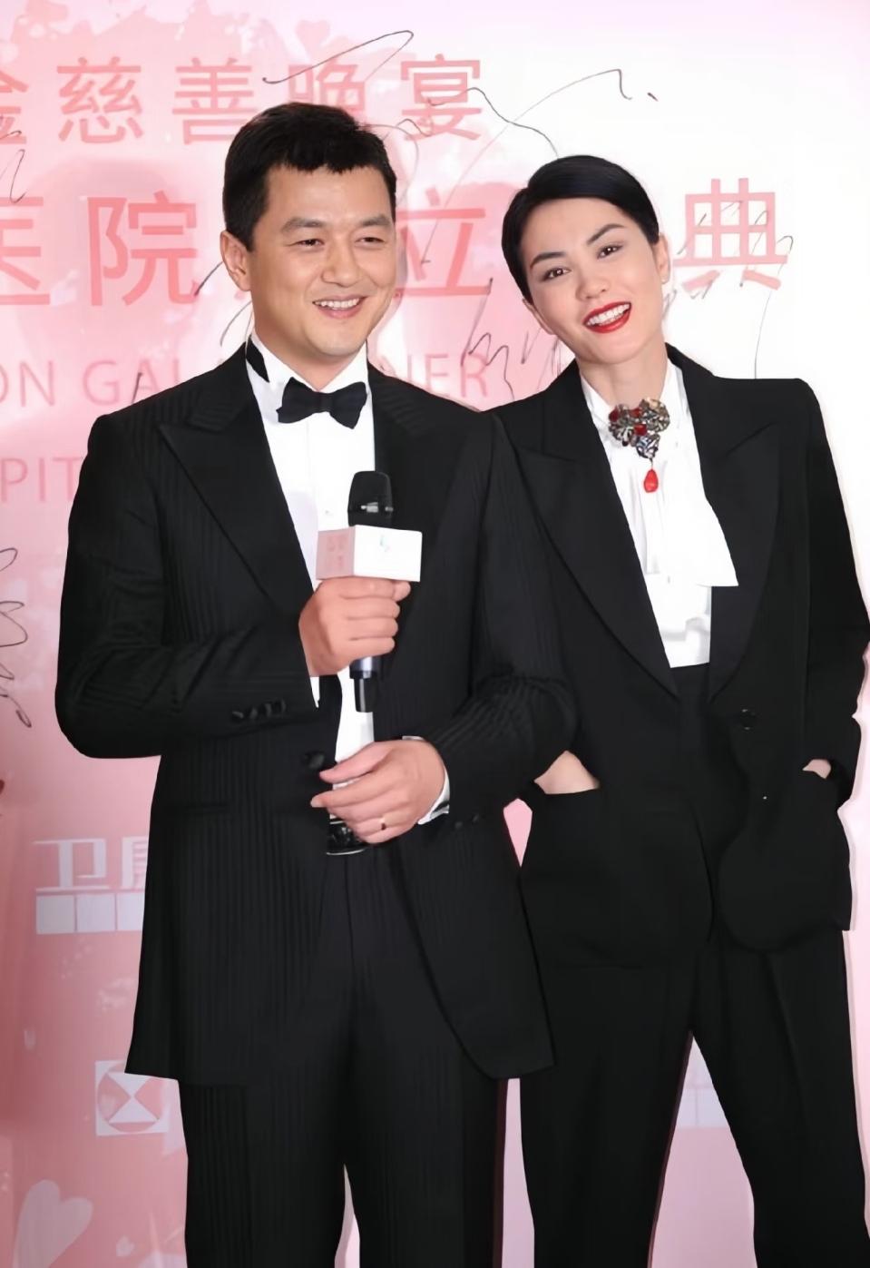 别看李亚鹏现在不如从前风光，年轻时候的魅力是真的挡不住。他交往过的几任女友