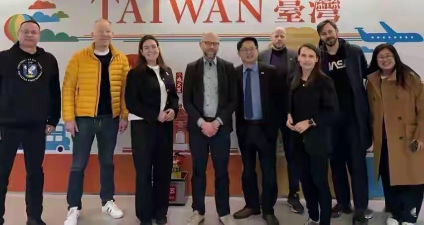 立陶宛“求和”不成反“发疯”？立陶宛这波操作，真是让人看不懂，还是“懂王”那