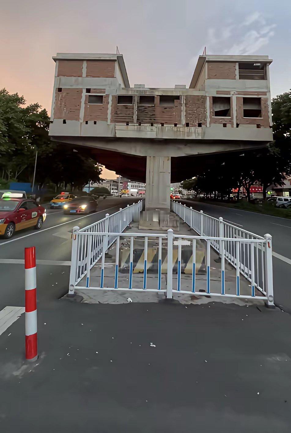 广西最牛的建筑，向天再借500平，不得不佩服广西人的智慧，就是不知道他是怎么上去
