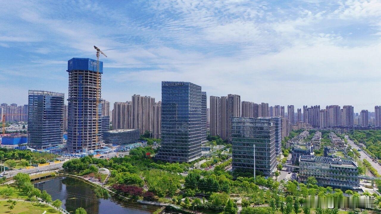 高度168米！庐阳新地标亮相央视《新闻联播》合肥金融广场168米超高层建筑登