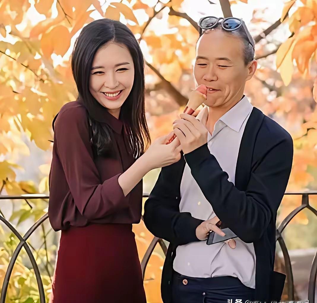 喝牛奶买草原？王石的逻辑链让全网失眠。2018年，他娶了田朴珺，三十岁年龄差成