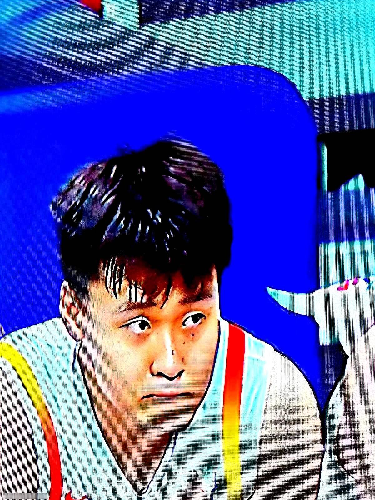 郭士强这操作，真是又大胆又暖心。他为防赵睿受伤让其替补，胡明轩首发砍28分，