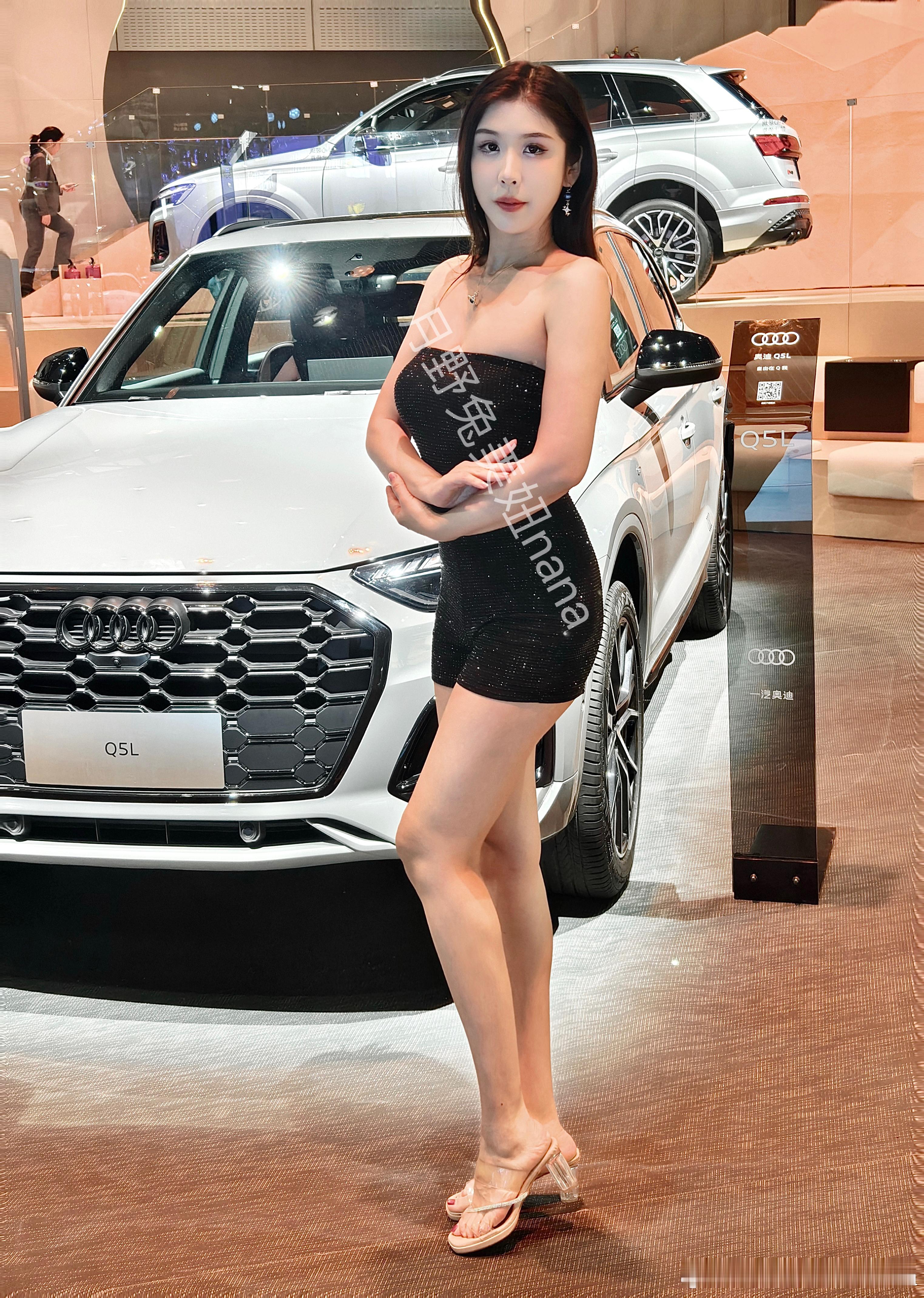 冬至安康❄️车展光影里，愿你冬有暖食，夜有温灯，岁岁常安车模广州车展上海