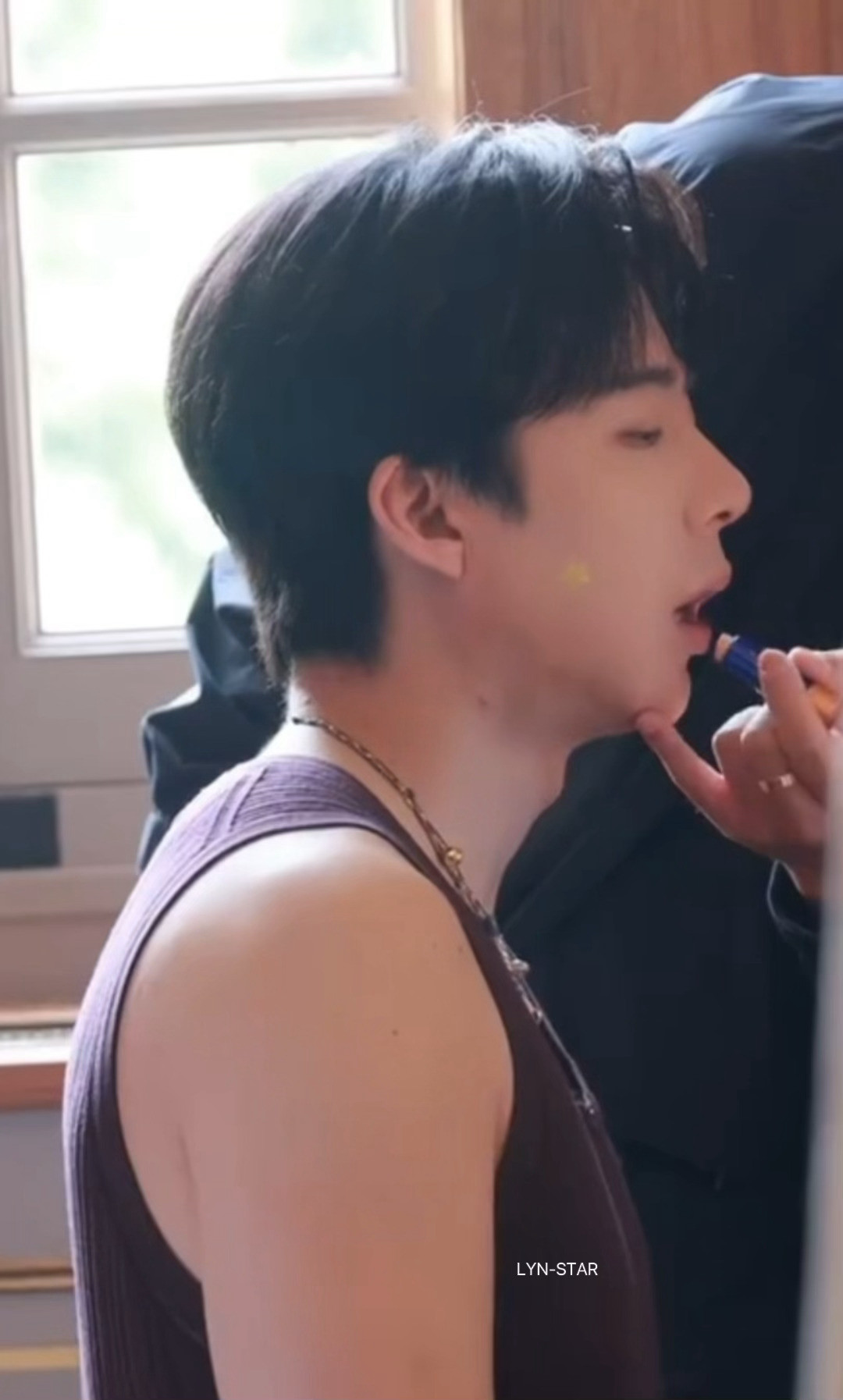 是的。你没看错又放饭了刘宇宁