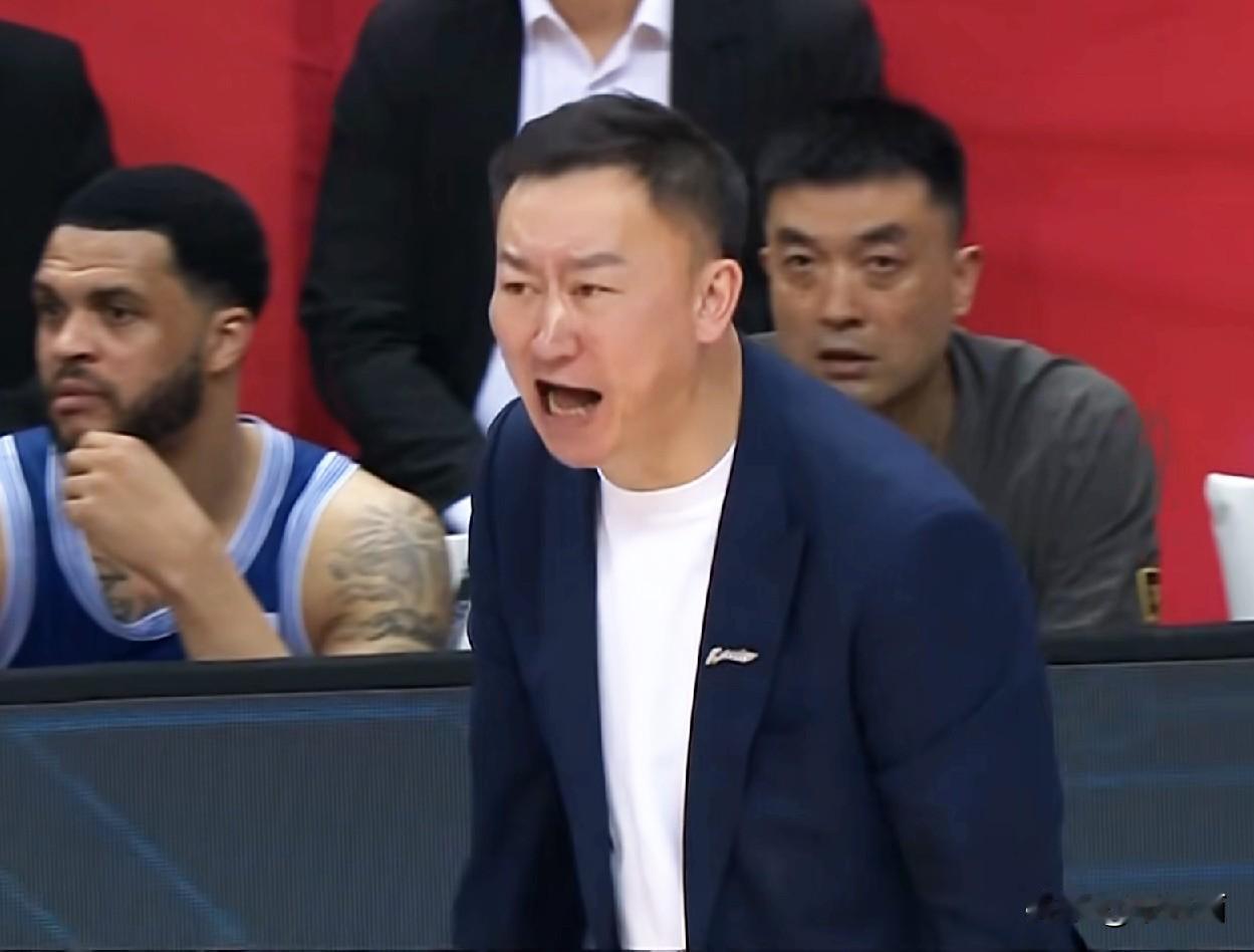 逆转20分加时憾负，王奕博关键失误“害惨”刘维伟！1、王奕博20分钟6分3助攻