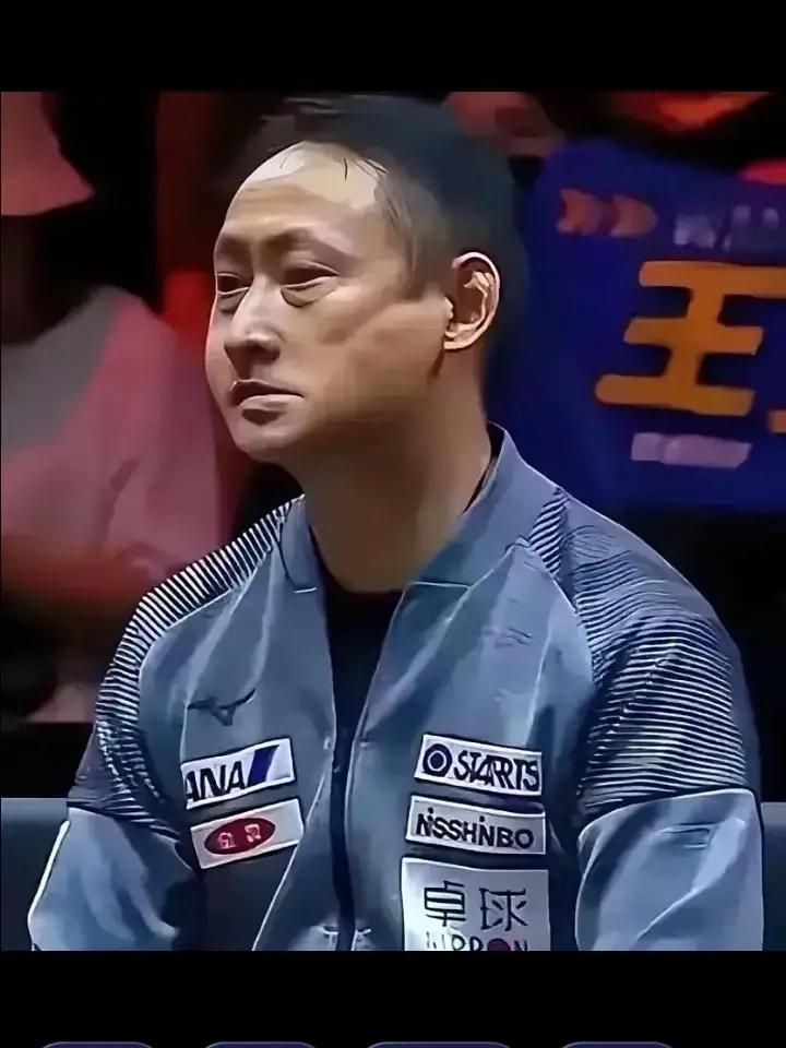 张本宇万万没想到，儿子张本智和夺冠后，竟跪舔高市早苗，一家将有何脸面对家乡父老！