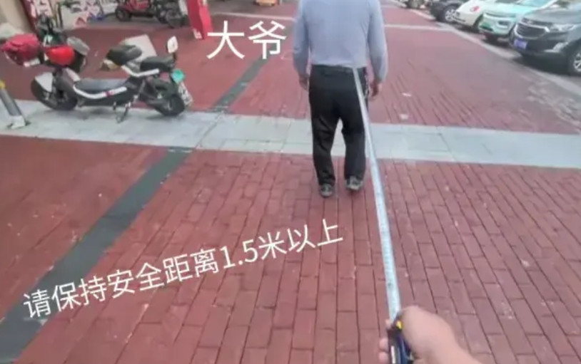 真是笑不活了！这届网友整活的速度太快了！上午刚把青岛韩庭长骂了一通，这不，下午
