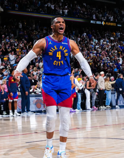 威少将以自由球员身份于10月份联盟北京首钢！威少在NBA已经找不到工作了，国