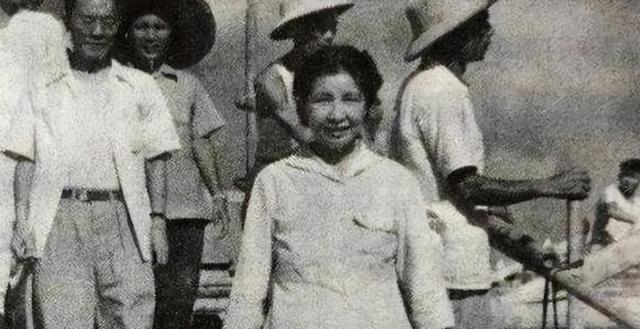 1959年毛主席请吃饭，闲聊时曾志见主席兴致尚佳，于是追问：主席，我在南昌见到一