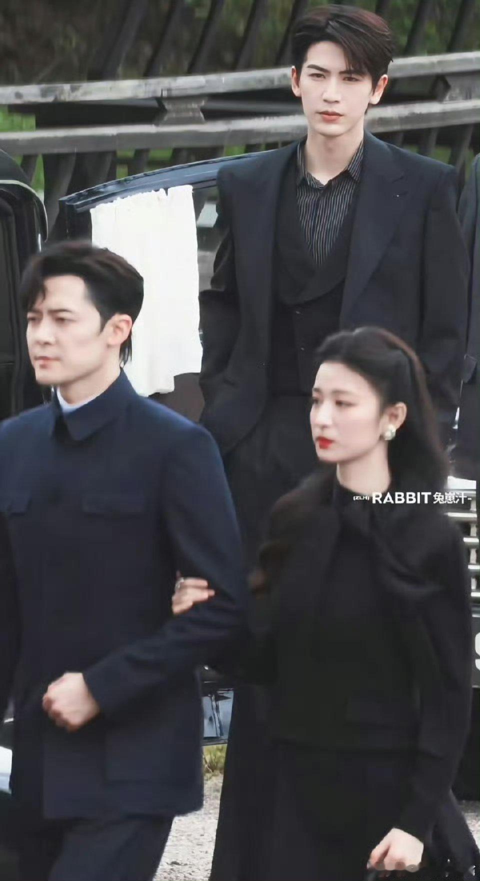 这一秒真的是民国剧吗？男主和男二不像一个剧的哈哈哈​​​
