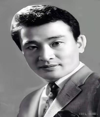 小时候最早看过《澡堂老板家的男人们》还有《搞笑一家人》。李顺载老师演的顺才爷爷，