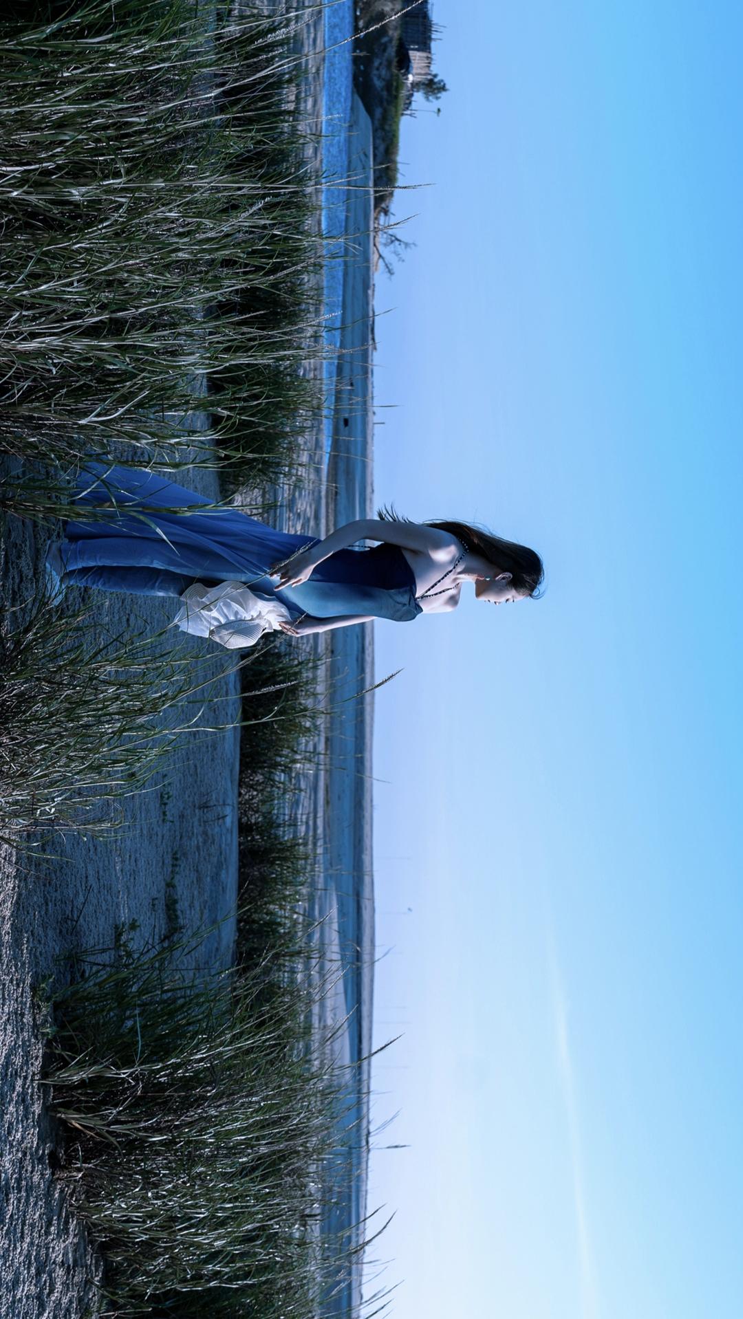 暑假来湛江旅游，记得找我拍大片。女孩与海自愈系海边旷野之人湛江约拍