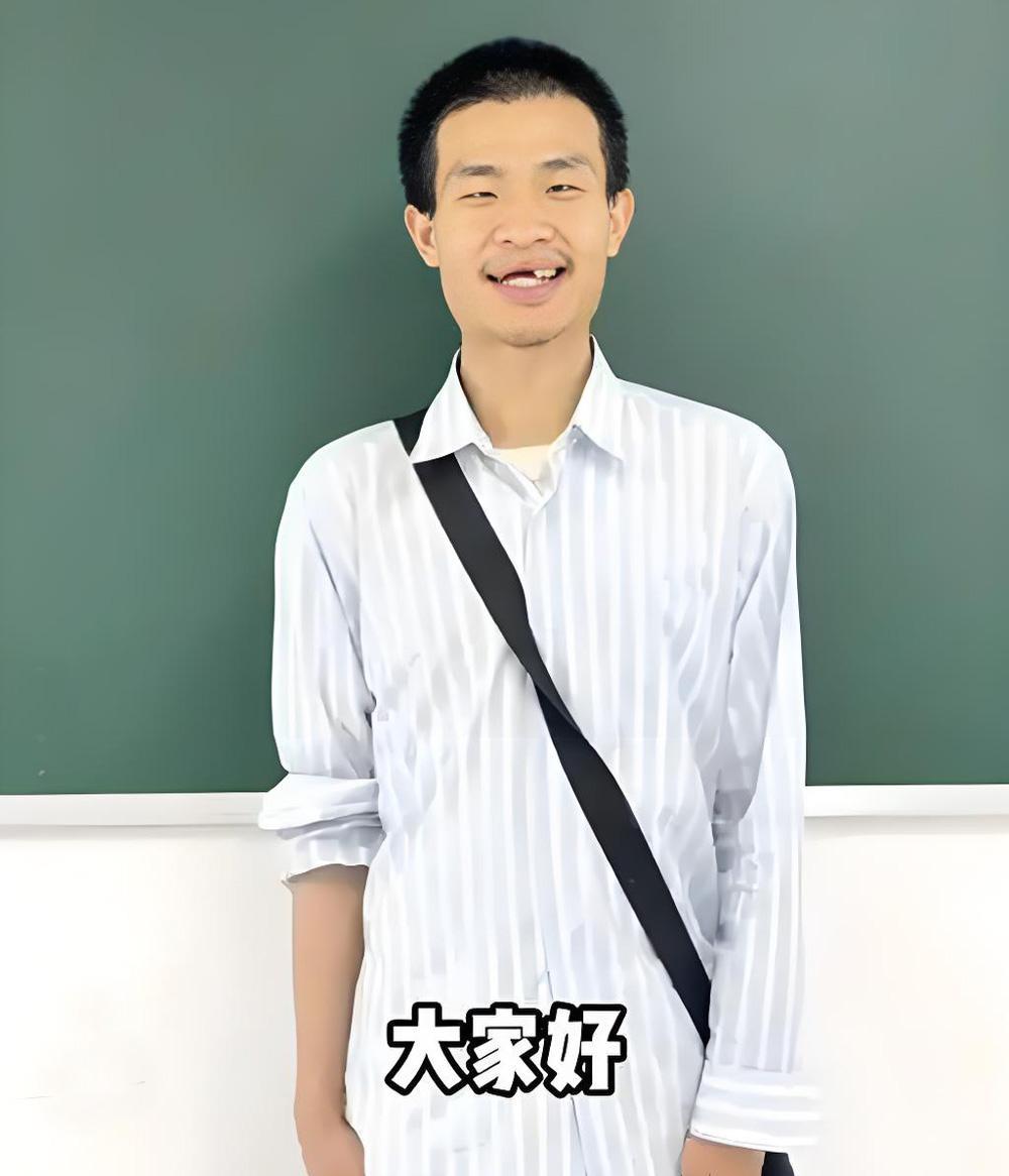 大家都在追韦东奕，把他推上了神坛，其实，中国还有一位数学界大神，比他更牛！谁呢