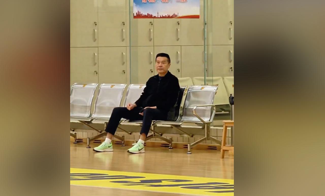 陈海涛不吃这一套！今天上午，有媒体人曝出已经有经纪人向广东男篮推荐大外援人选