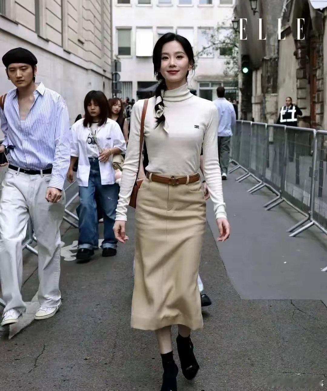 刘诗诗刘诗诗真的太美了，打扮很甜美，扎着辫子，像个小姑娘似的……​​