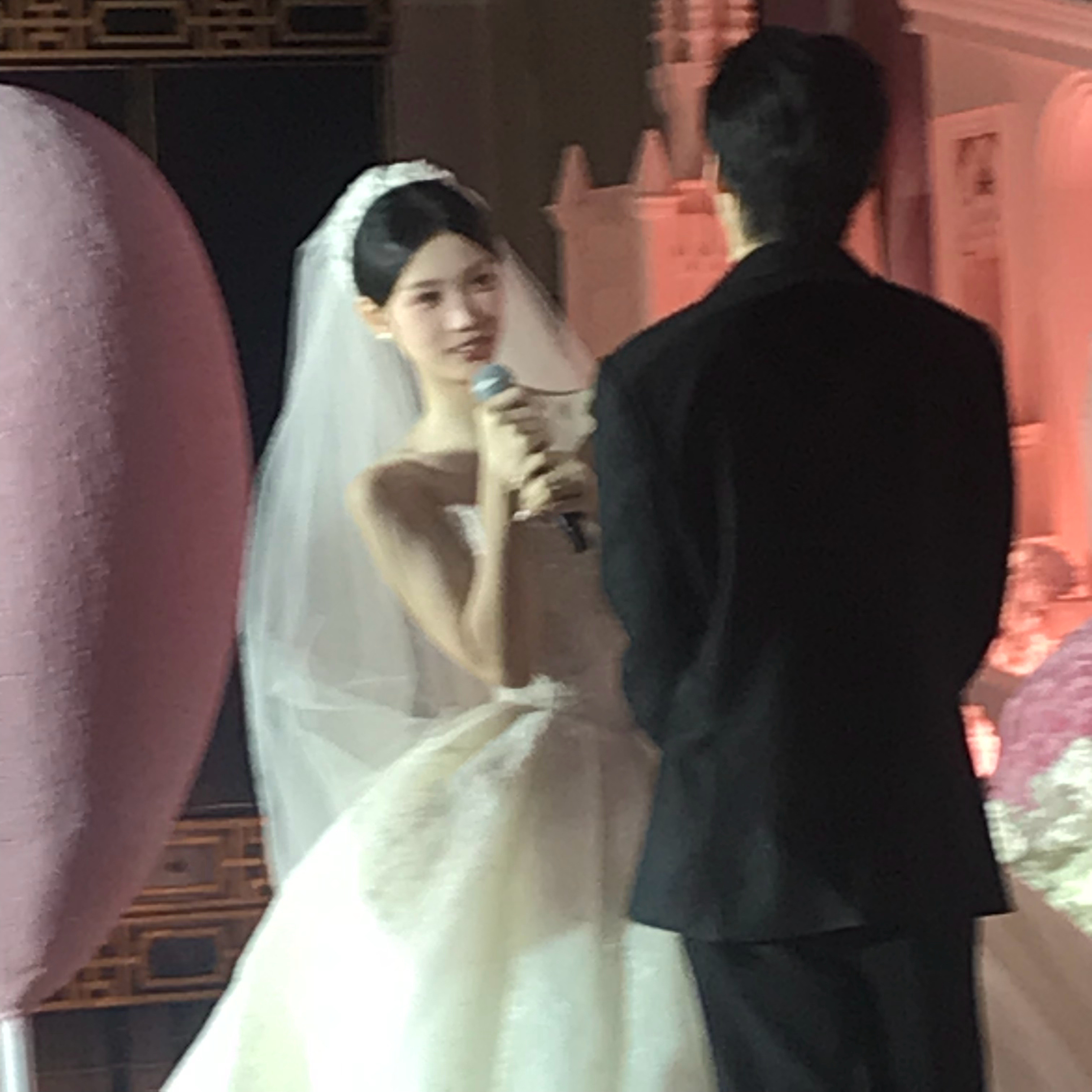 见证了一场粉色的婚礼​​​