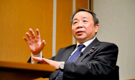 石平表示，我8月15日参拜靖国神社这件事，似乎在中国成了大新闻，但是一些中国人把