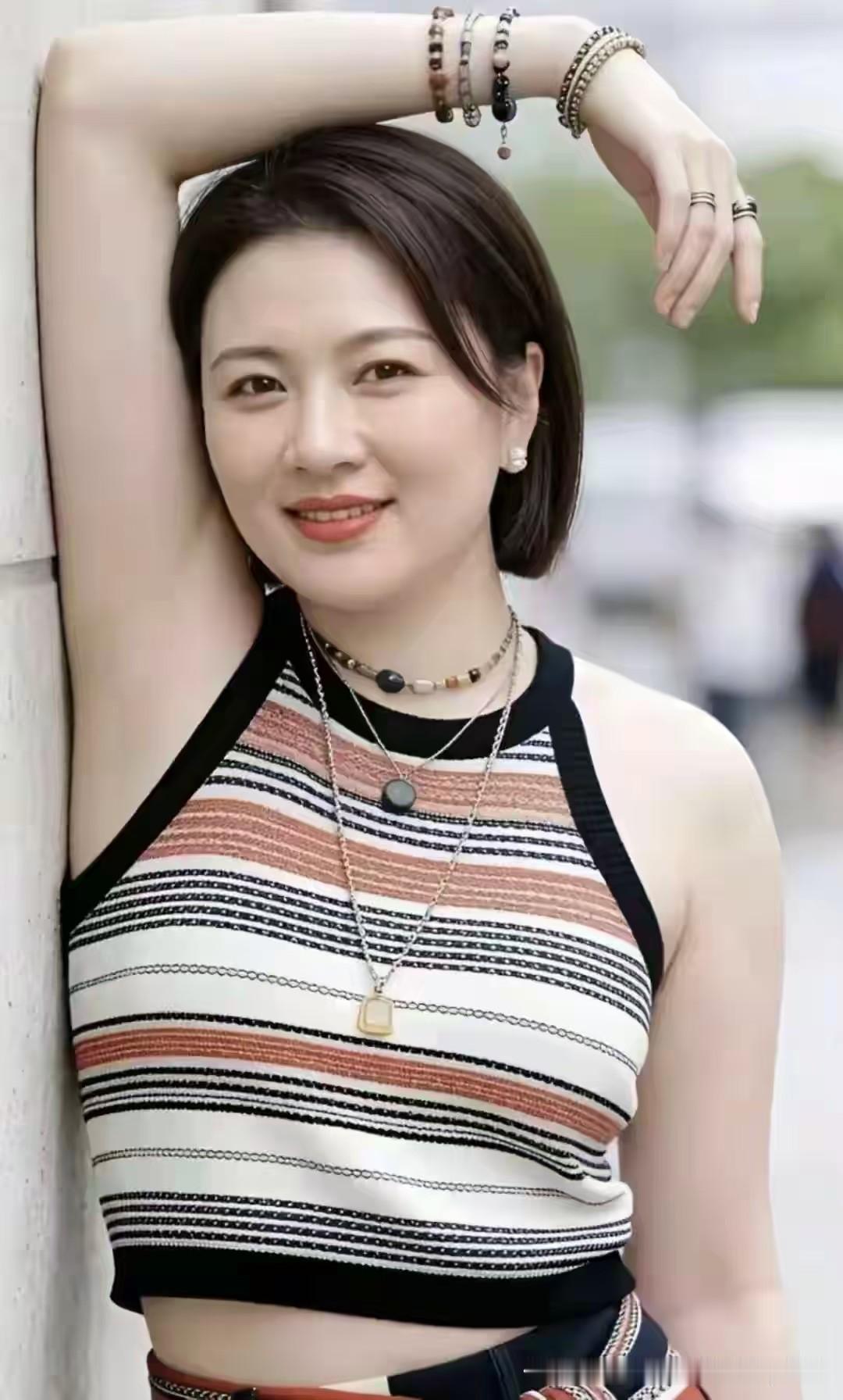  引言:年轻时总想争输赢、比高低，生怕落后于人。走过半生方才醒悟，争来口舌输了