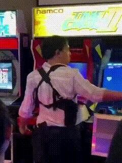 这种沉浸式模式真的挺震撼的！我不知道这是游戏还是训练，但总之能把自己融入到环境中