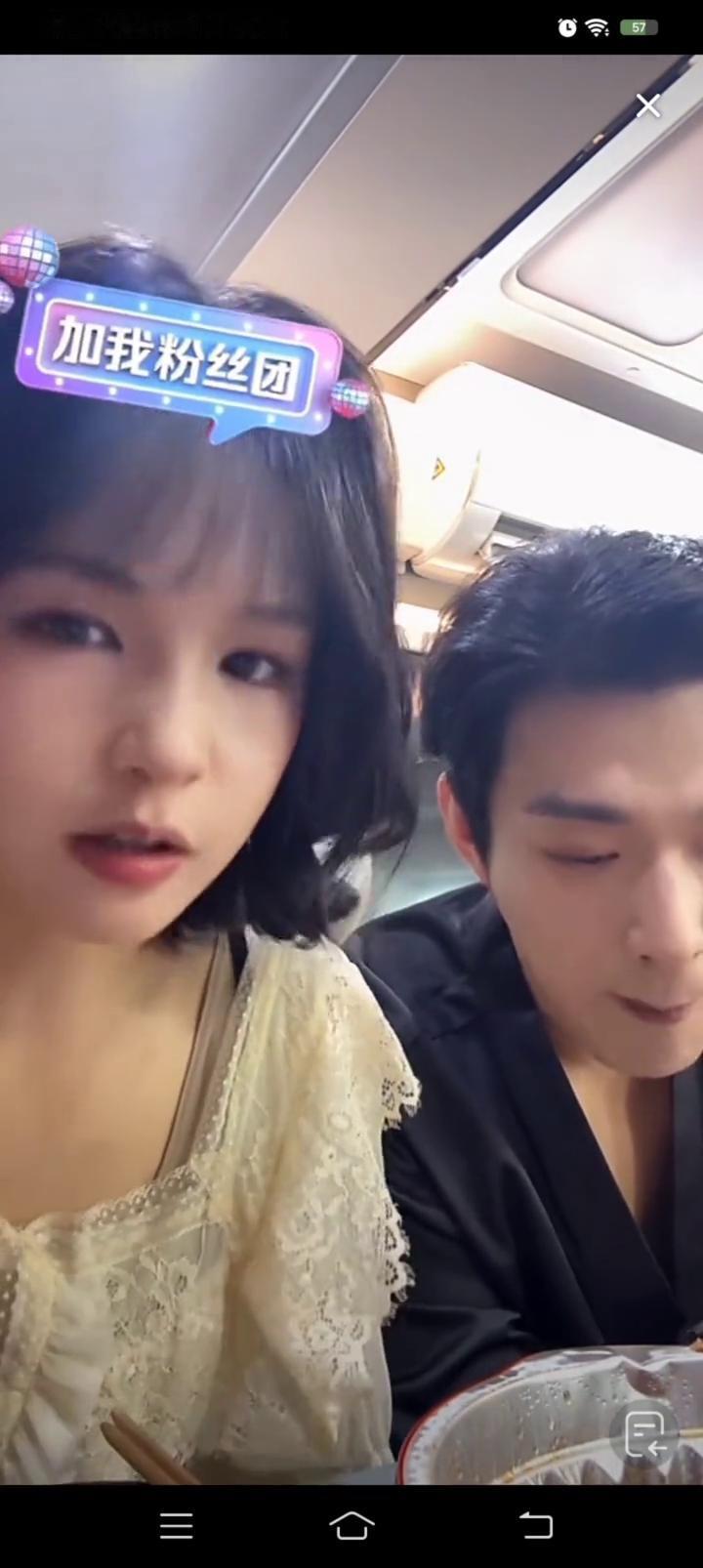 我已经连续点了四天，早上吃一家小馄饨，很香。他们家油辣椒特别香，一打开香味就弥漫