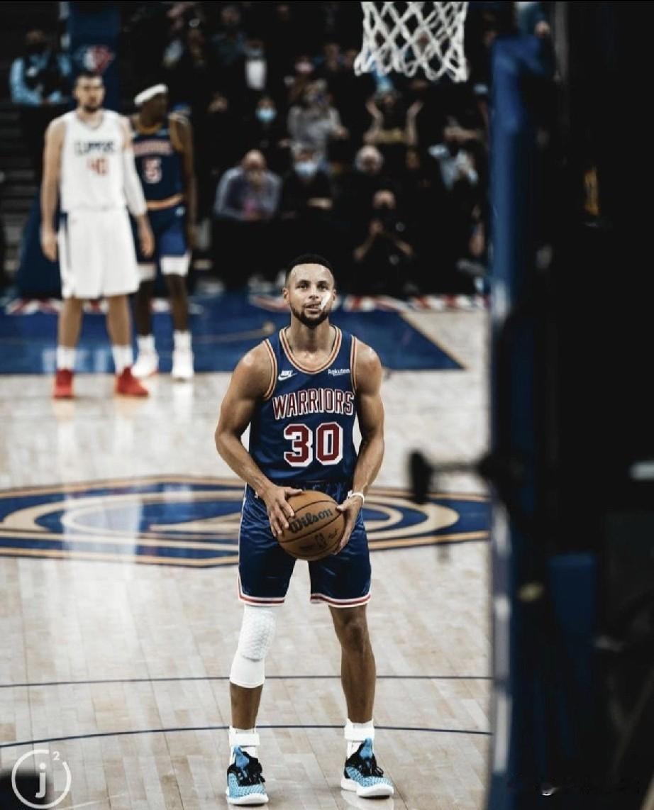 NBA正在讨论一项前所未有的新规则：取消多次罚球，改为单次罚球。新规则将不再