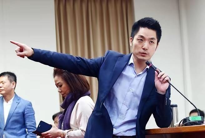 蒋家第四代，把祖宗的脸都丢尽了真是活久见！蒋介石、蒋经国要是泉下有知，看到这