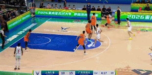 萨姆纳就是最大内鬼，半场4犯规太随意，宏远演绎“不抵抗”萨姆那作为CBA得