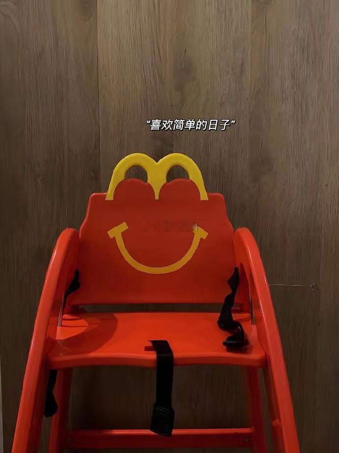 嘴上说着要过朴素生活，每个月吃土也乐意。但事实上，射手座内心住着一个小富翁，骨子