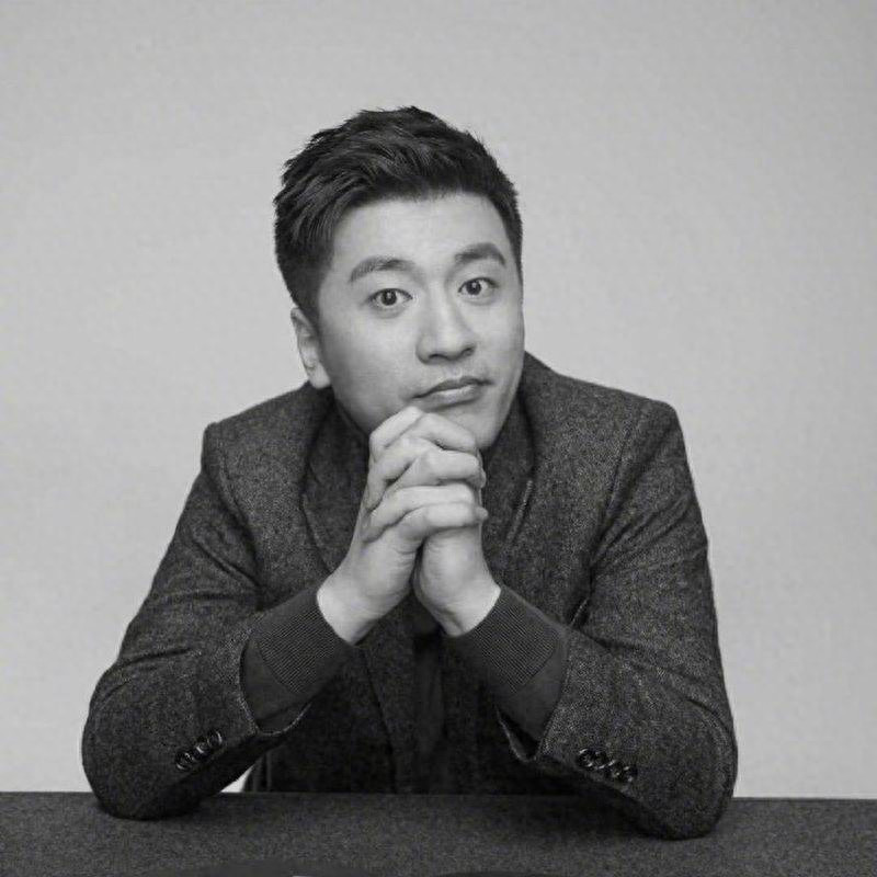 张雪峰的8句话：1、孩子你记住，所有的五百强企业都人模狗样地强调“学历不重要，重