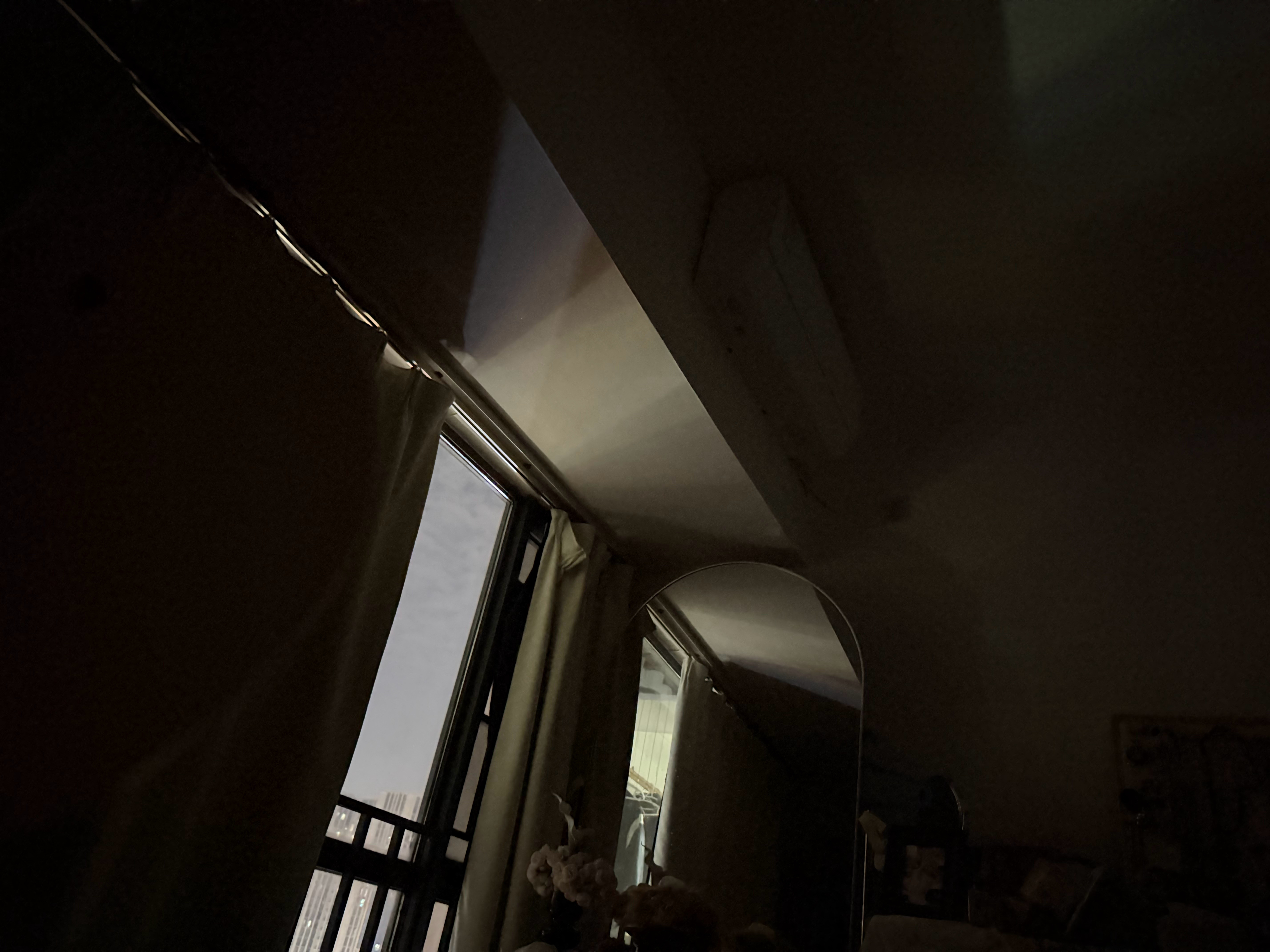 朋友们真不能立flag前两天刚说自己虽然瘦但身体很好，一年没感冒了，昨天早上就