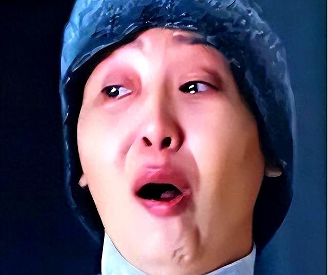 57岁的徐帆还在深夜排练话剧，台词像刀子，句句往心里扎。她32岁说不要孩子，把子