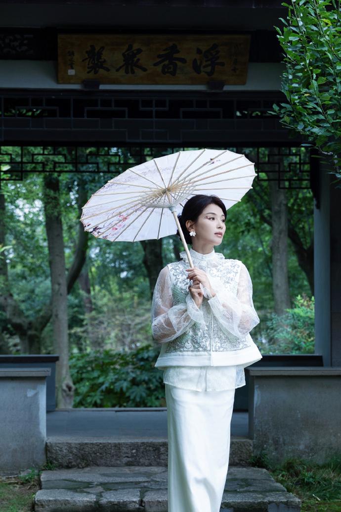 什么样的美人算是东方美人刘涛完全就是东方美的代表啊！