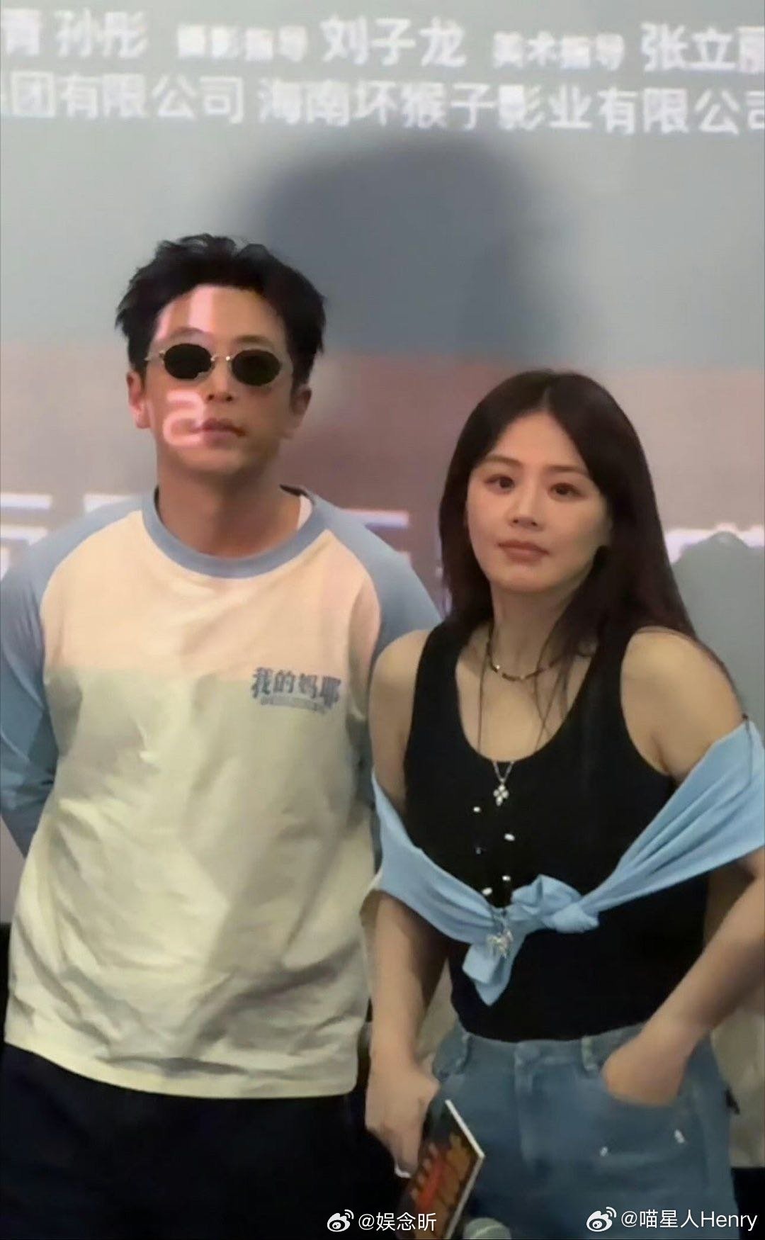 马思纯白客般配马思纯白客用扎实演技撑起角色，情感表达克制又戳心，夫妻般的默契与