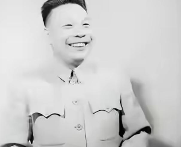 吴石死后十五年，每月有人给他妻子送来200元台币，蒋经国查清了送钱的人，却不敢说