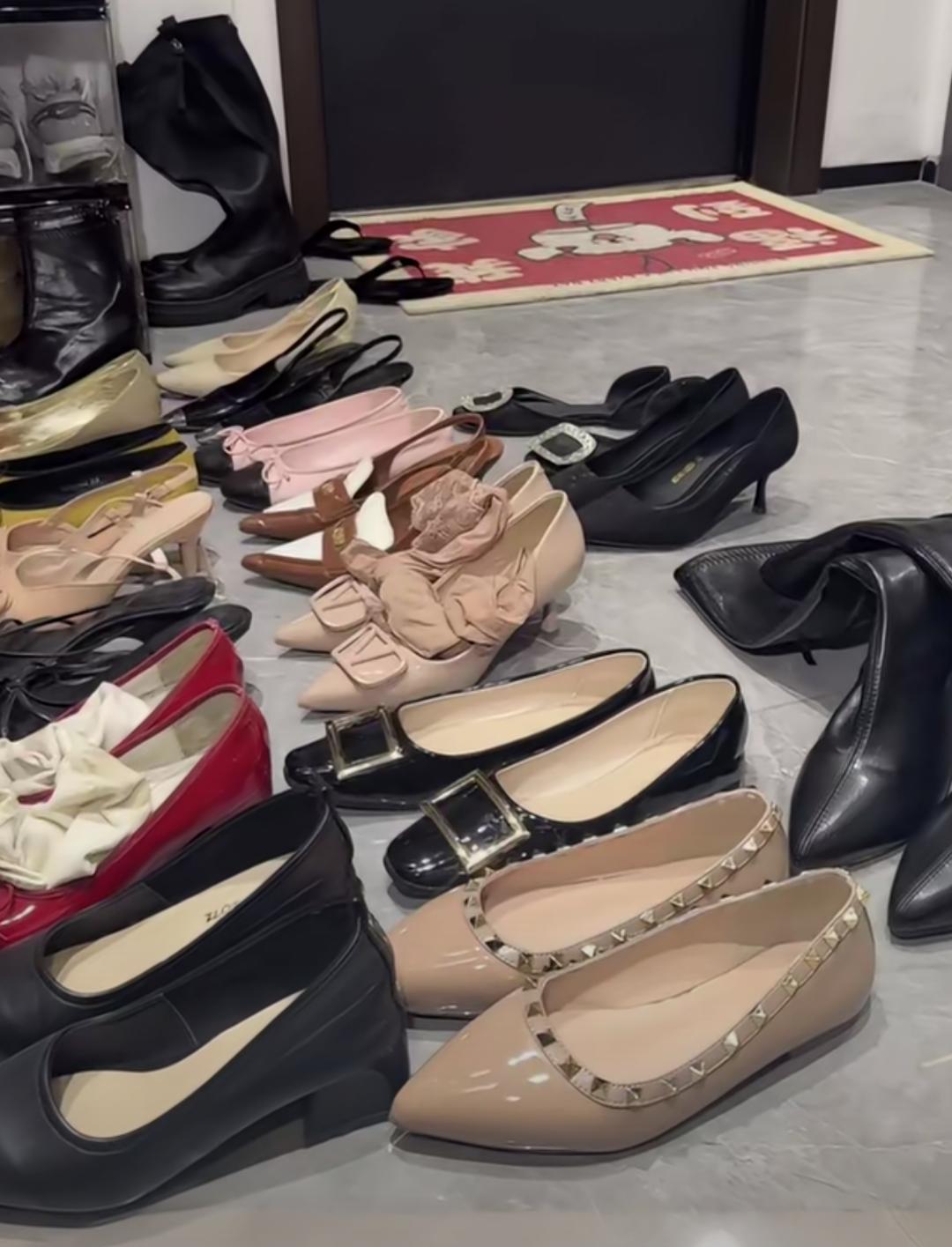 同楼层的一住户鞋子越摆越多，公共区域都快成她自己家的了😡😡