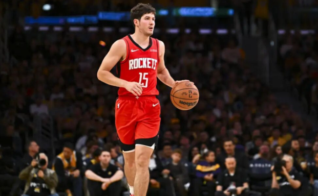 谢泼德和里弗斯的差距主要在哪？都是白人，都是后卫，身体素质都一般，但里弗斯已经