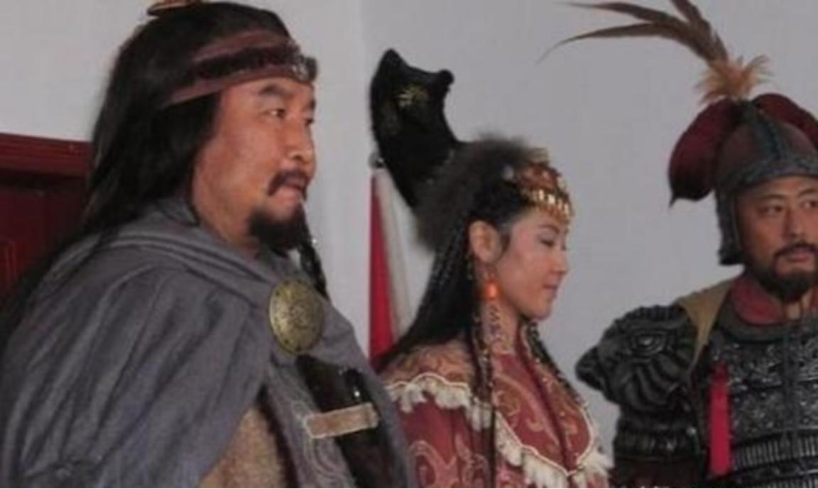 隋朝，14岁的义成公主被嫁给了65岁的老可汗，新婚之夜，老可汗丝毫不怜惜年幼的公