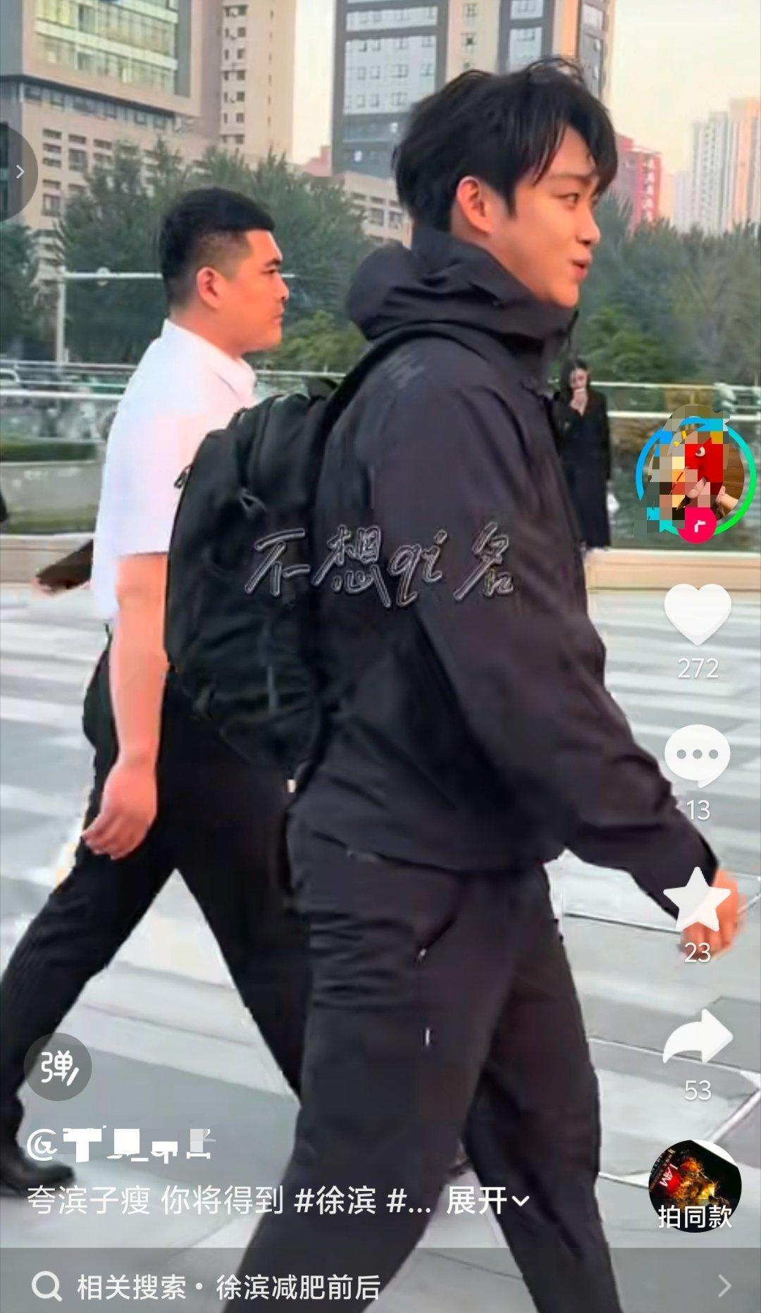 妈呀他咋肥成这样了​​​