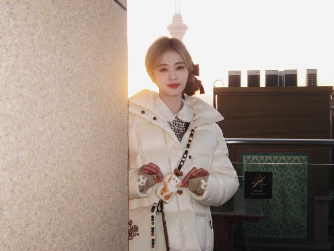 白鹿和十点钟的日出白鹿和十点钟的日出都好美~